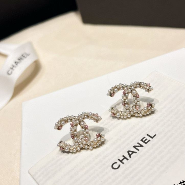 Ch**el earrings